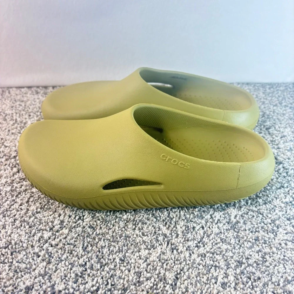 CROCS mellow recovery